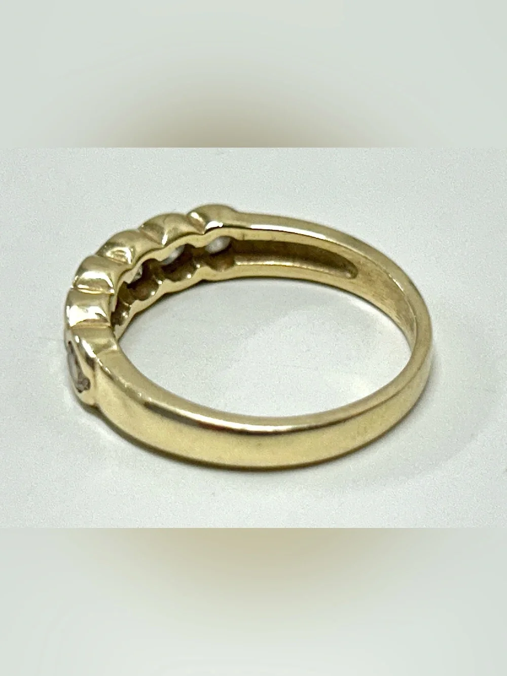 Vintage 14 Karat Gold 6 Bezel Set Diamond Ring
